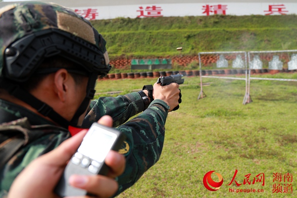 澳门新葡平台网址8883入口快田添鸿：只有苦练才能为身上的特战服添鸿(图3)