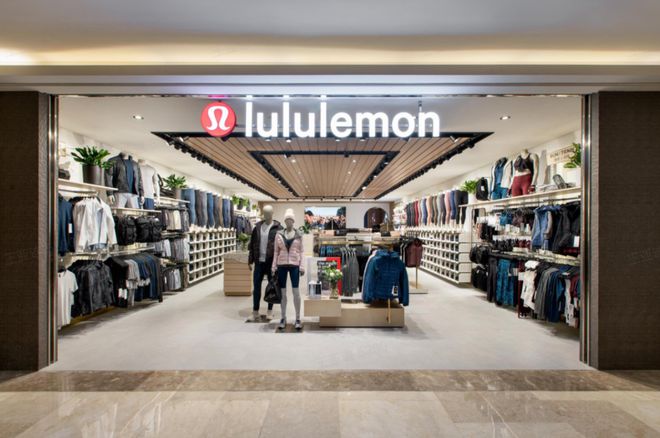 跻身运动服饰市场前三lululemon靠的竟是一条瑜伽裤？ 案例精选(图6)