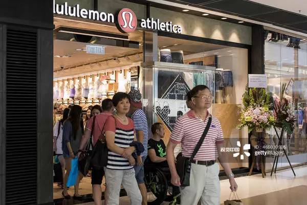 澳门新葡Lululemon终于正式发力中国市场了！上海、北京三家新店齐开同时启动(图1)